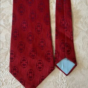 🦩Excellon Abbey Vintage Burgundy Patterned  Tie Geometric Medallion Design